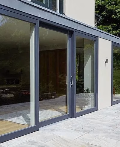Aluminum-Profile-for-Folding-Door-with-Laminated-Glass (1)